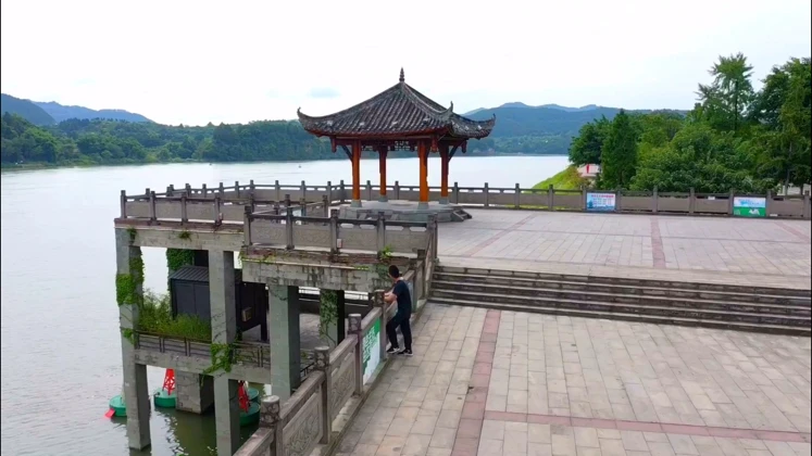 阆中 10